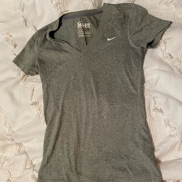 Nike Dri-Fit Vneck Tshirt - Picture 1 of 4